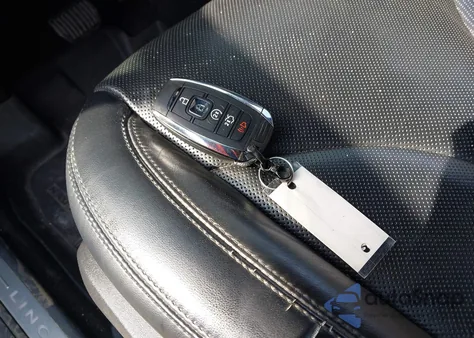 2019 Lincoln Nautilus Reserve from USA, damaged, VIN 2LMPJ8LP3KBL27996